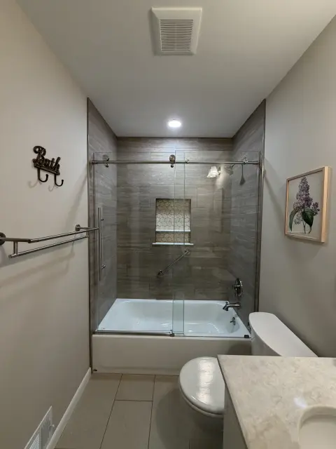 Photo 2 of 10