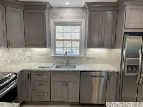 Photo 10 of 20