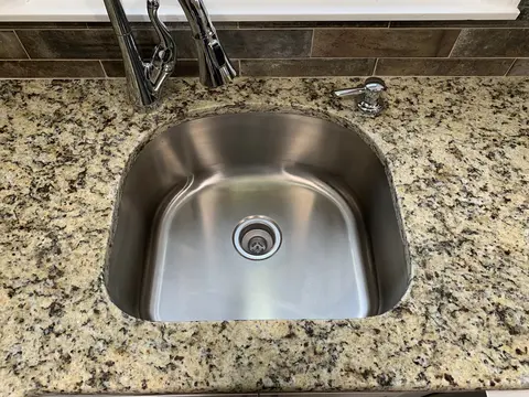 Photo 8 of 21